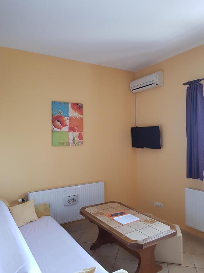 Apartmani Krajnovic Fažana Exterior foto